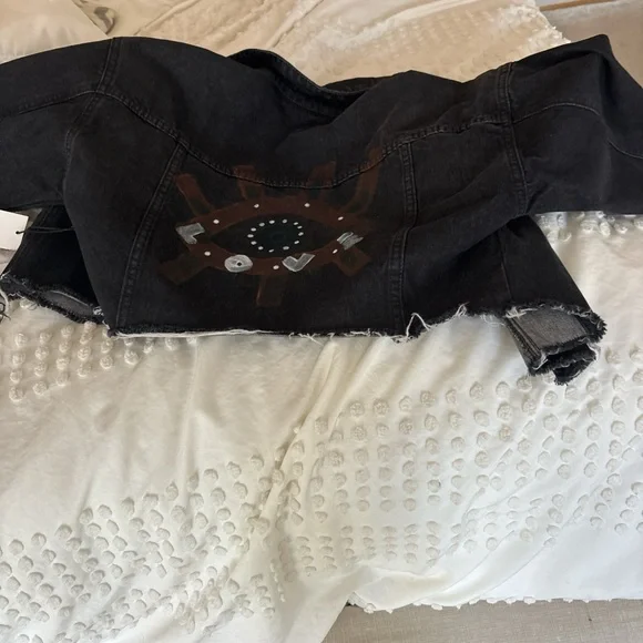 Forever 21 Charcoal Cropped Denim Jacket - Picture 2 of 2